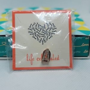 Keep collective jewelry